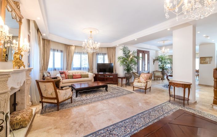 Image No.7-4 Bed Villa for sale