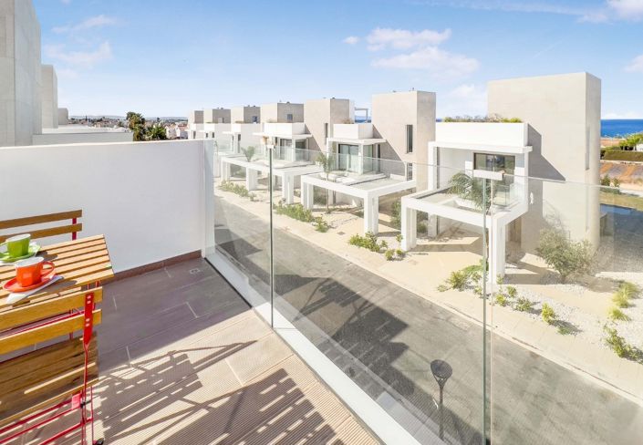 Image No.15-3 Bed Villa for sale