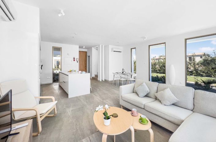 Image No.3-3 Bed Villa for sale