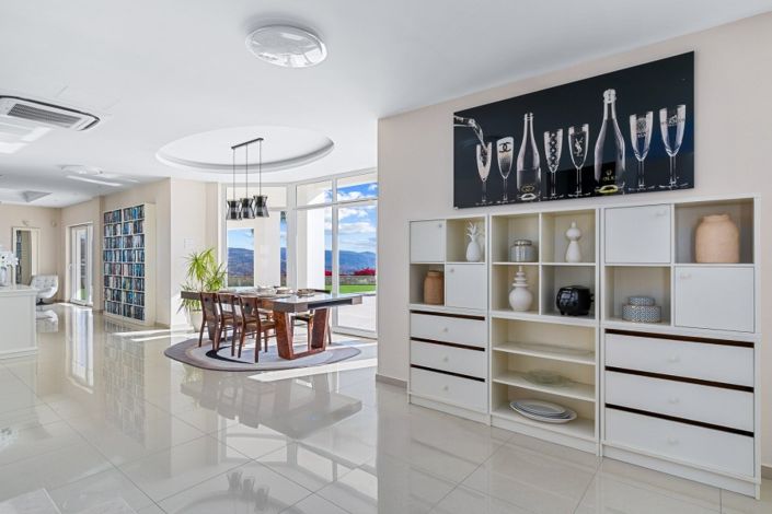 Image No.6-4 Bed Villa for sale