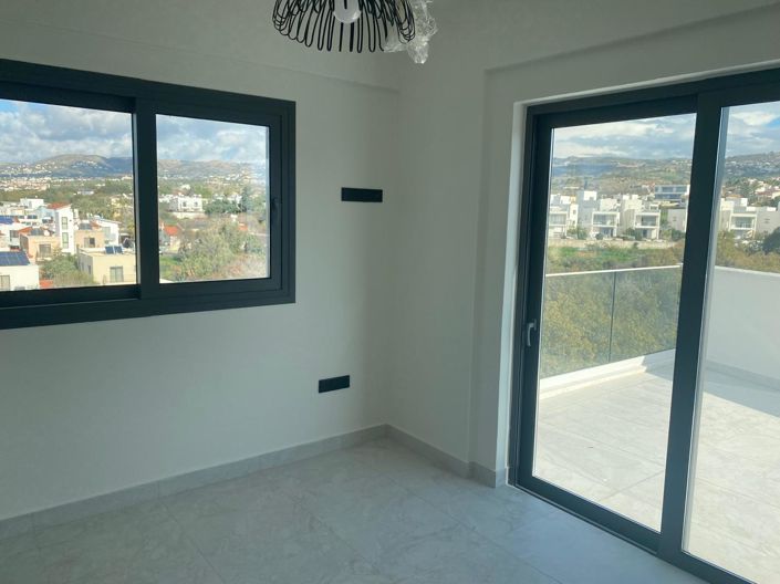 Image No.7-3 Bed Property for sale