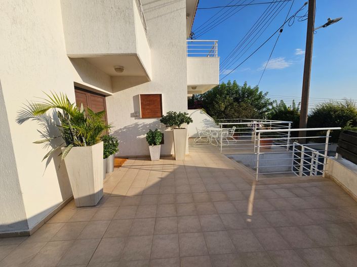 Image No.3-Villa de 4 chambres à vendre à Limassol