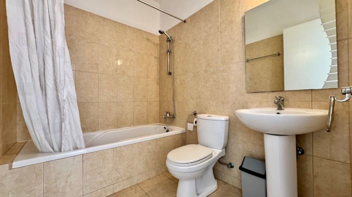 Image No.10-1 Bed Apartment for sale