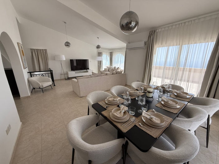 Image No.3-5 Bed Villa for sale