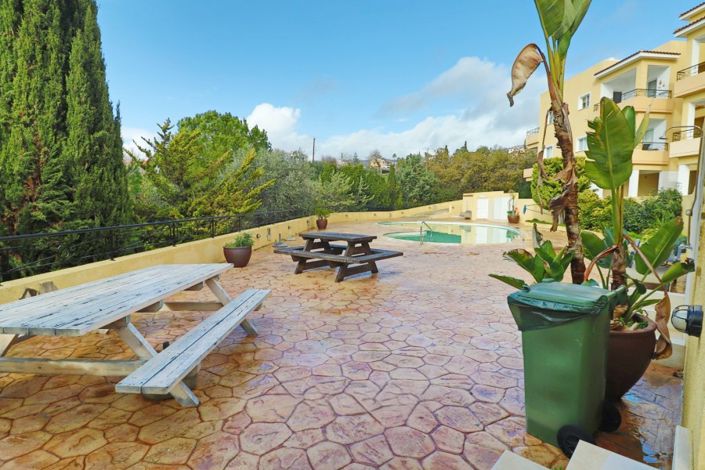 Image No.20-2 Bed Apartment for sale