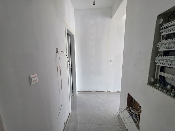 Image No.10-2 Bed Property for sale