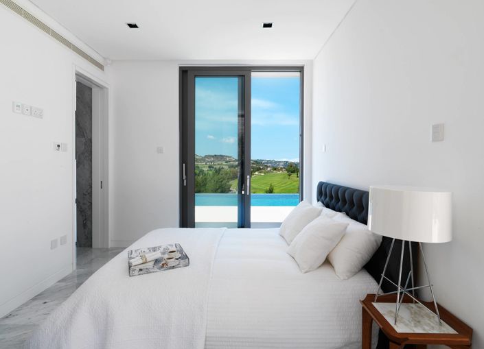 Image No.3-3 Bed Villa for sale