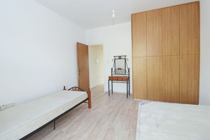 Image No.19-2 Bed Townhouse for sale