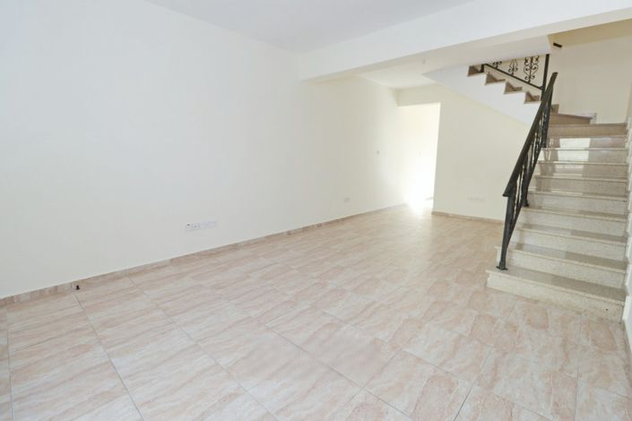 Image No.3-2 Bed Townhouse for sale