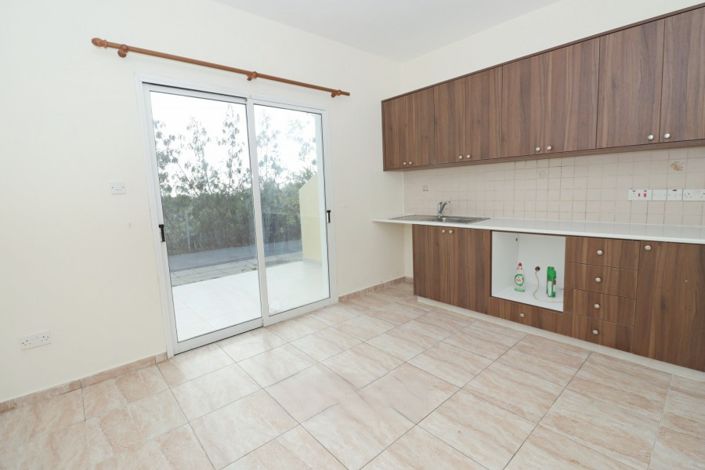 Image No.6-2 Bed Townhouse for sale