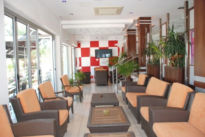 Image No.5-57 Bed Property for sale