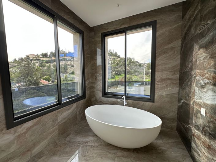 Image No.12-5 Bed Villa for sale