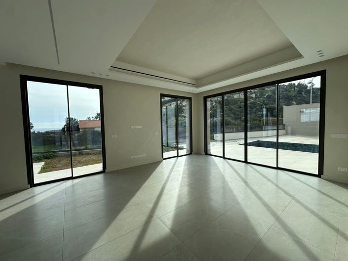 Image No.4-5 Bed Villa for sale