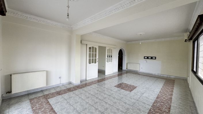 Image No.12-6 Bed Villa for sale