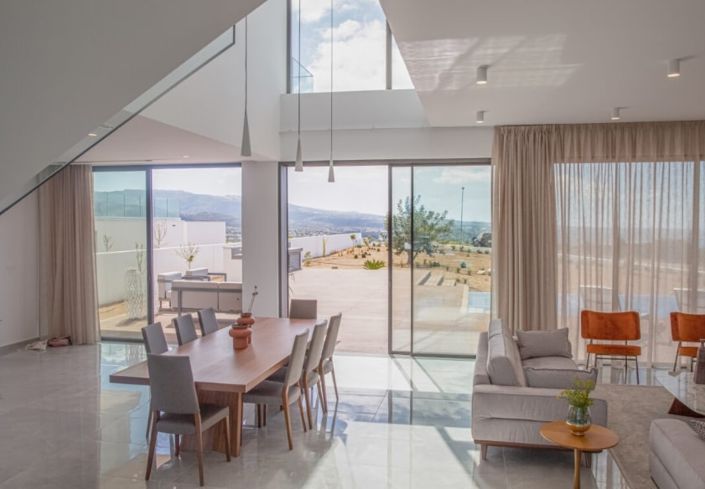 Image No.2-3 Bed Villa for sale