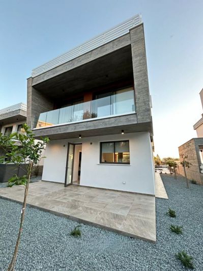 Image No.3-4 Bed Villa for sale