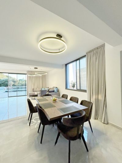 Image No.6-4 Bed Villa for sale