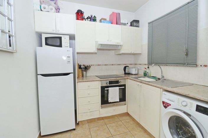 Image No.10-2 Bed Apartment for sale