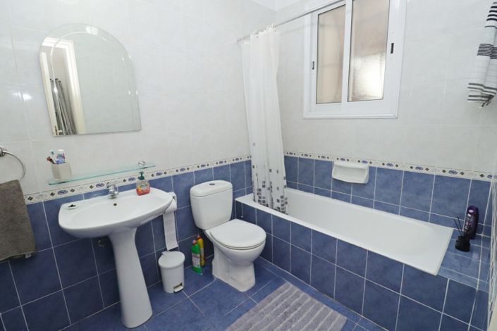 Image No.16-2 Bed Apartment for sale