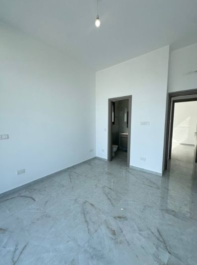 Image No.7-Propriété de 3 chambres à vendre à Limassol