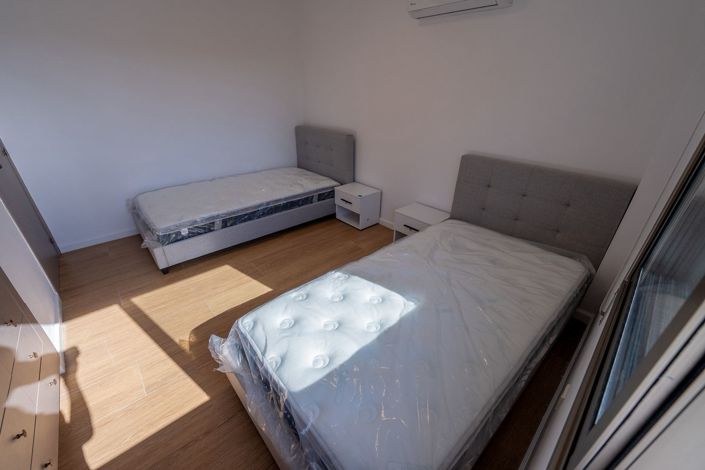 Image No.14-2 Bed Apartment for sale