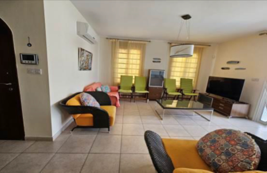 Image No.8-Villa de 7 chambres à vendre à Lachi