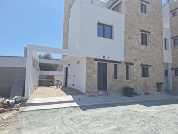 1 - Pyrgos, Maison de ville