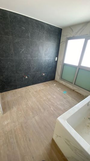 Image No.13-4 Bed Property for sale