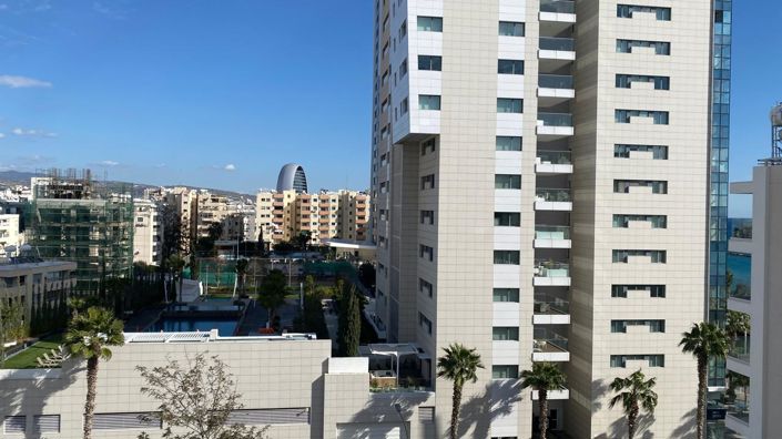 Image No.24-4 Bed Property for sale