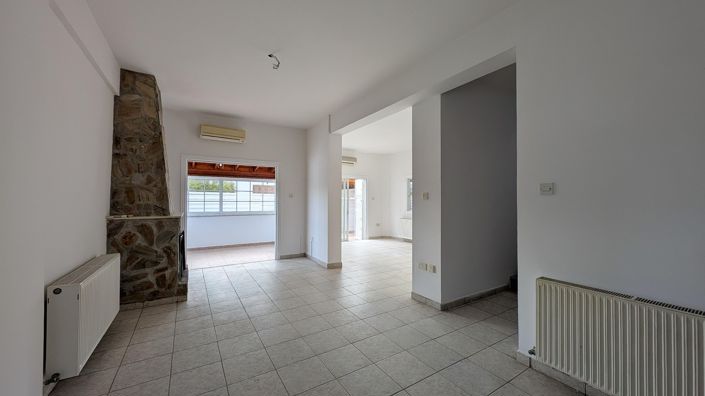 Image No.11-3 Bed Villa for sale