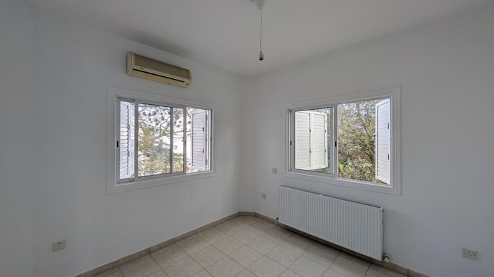 Image No.20-3 Bed Villa for sale