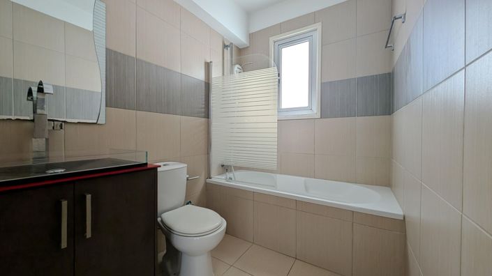 Image No.14-2 Bed Apartment for sale