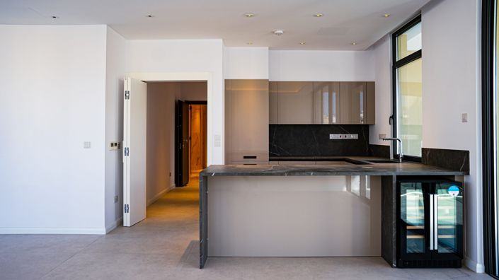 Image No.13-4 Bed Apartment for sale