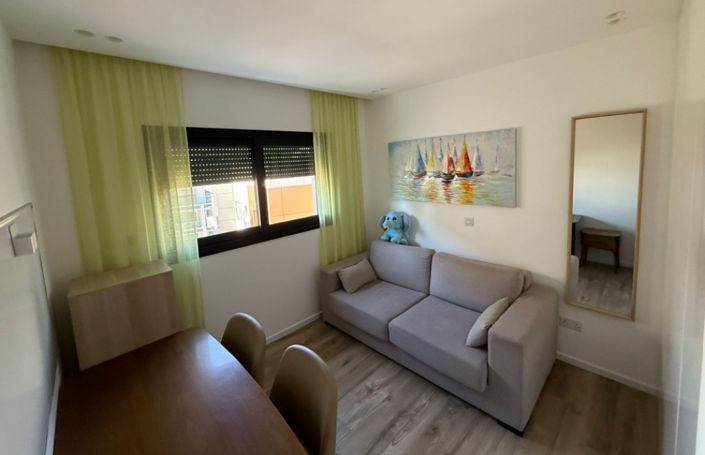 Image No.10-3 Bed Property for sale