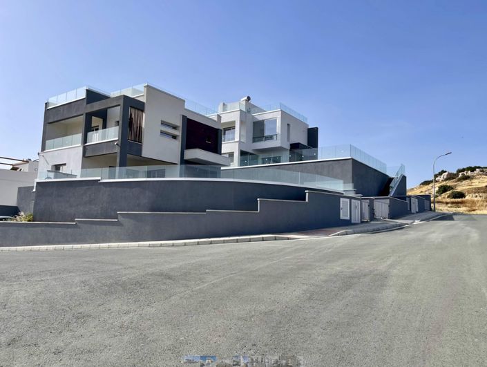 Image No.16-3 Bed Villa for sale