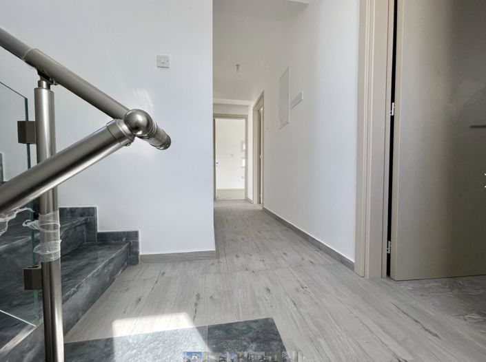 Image No.6-3 Bed Villa for sale