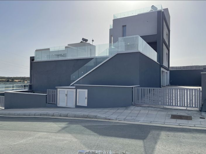 Image No.14-3 Bed Villa for sale