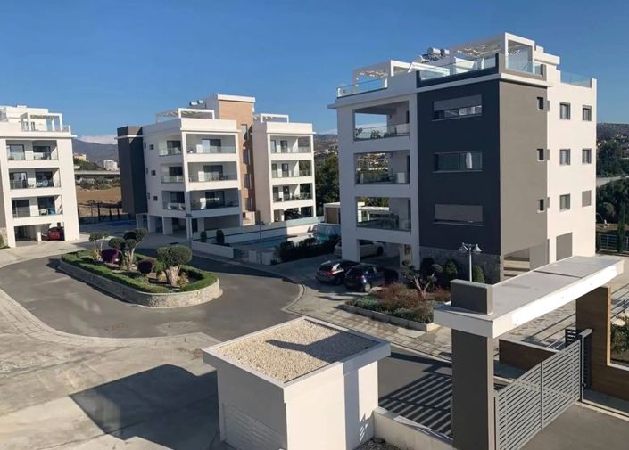 Image No.8-3 Bed Property for sale