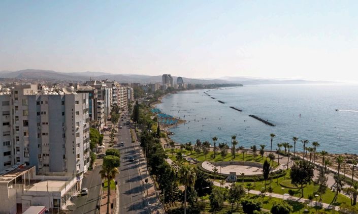 Image No.10-3 Bed Apartment for sale