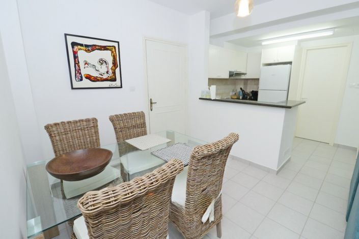 Image No.7-Appartement de 2 chambres à vendre à Peyia