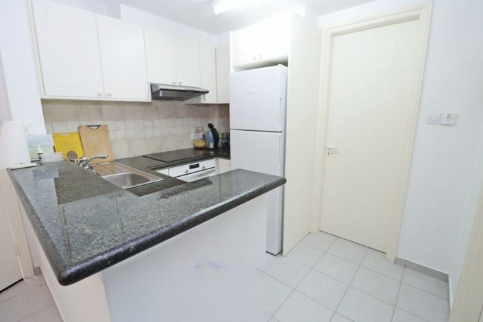 Image No.8-Appartement de 2 chambres à vendre à Peyia