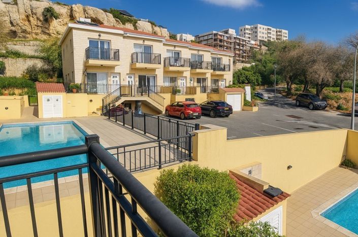 Image No.2-2 Bed Townhouse for sale