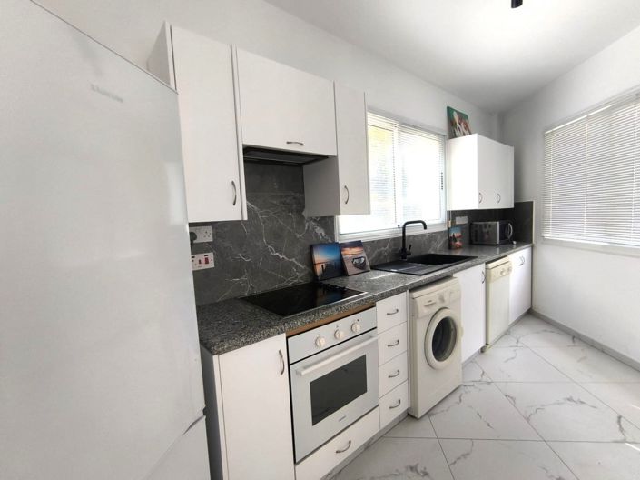 Image No.8-2 Bed Apartment for sale