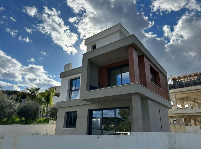 Image No.3-4 Bed Villa for sale