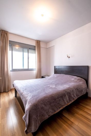 Image No.13-2 Bed Property for sale