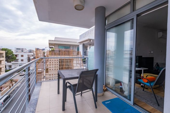 Image No.9-2 Bed Property for sale