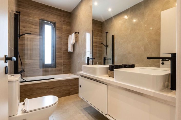 Image No.19-3 Bed Villa for sale