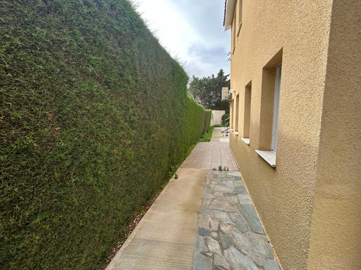 Image No.14-2 Bed Villa for sale