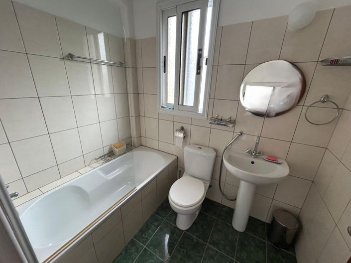 Image No.9-2 Bed Villa for sale