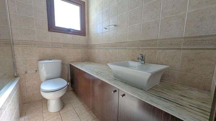 Image No.26-3 Bed Villa for sale